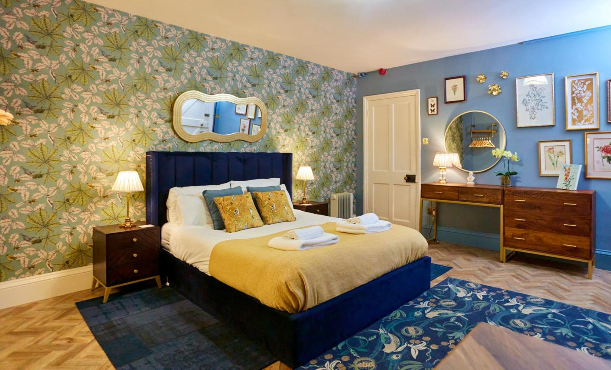 The Darwin Malvern Suite Great Malvern Exterior photo